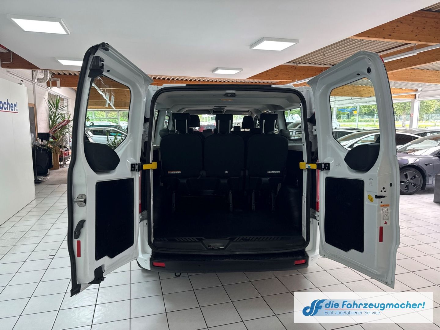 Fahrzeugabbildung Ford Transit Custom 320 L2 Trend 2.0 TDCi EU6d Dyn. K