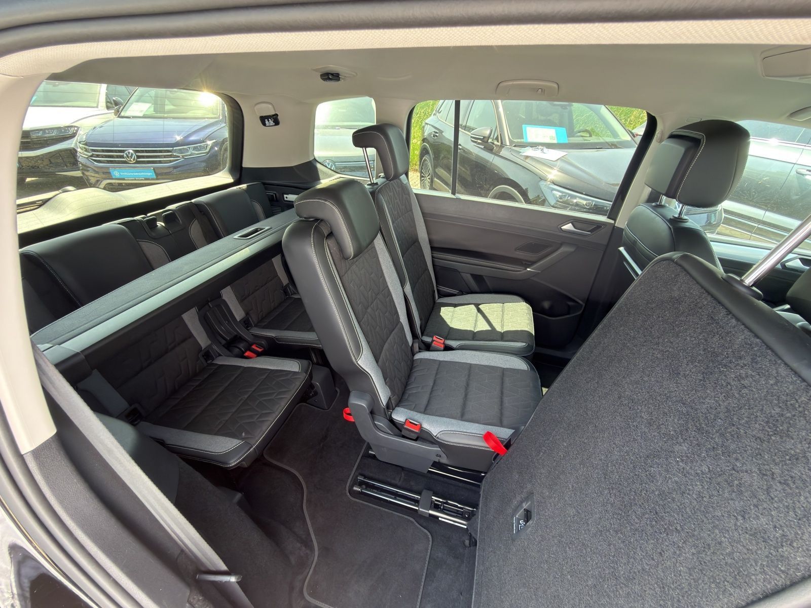 Volkswagen Touran - Bild 18