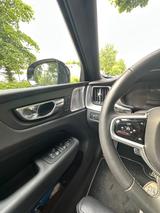 Volvo XC60 B5 AWD R Design Geartronic R Design - Volvo XC60 Gebrauchtwagen in Bremen