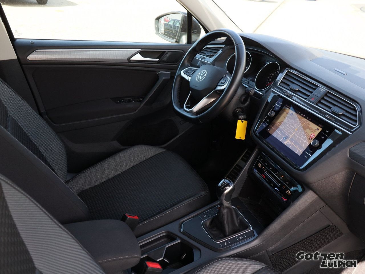 Fahrzeugabbildung Volkswagen Tiguan Active 1.5 TSI Navi LED PDC Rear View