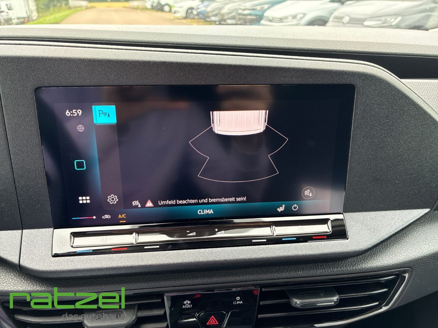 Fahrzeugabbildung Volkswagen Caddy Cargo 1.5 TSI AHK +ACC+Spurhalteass.+Regal