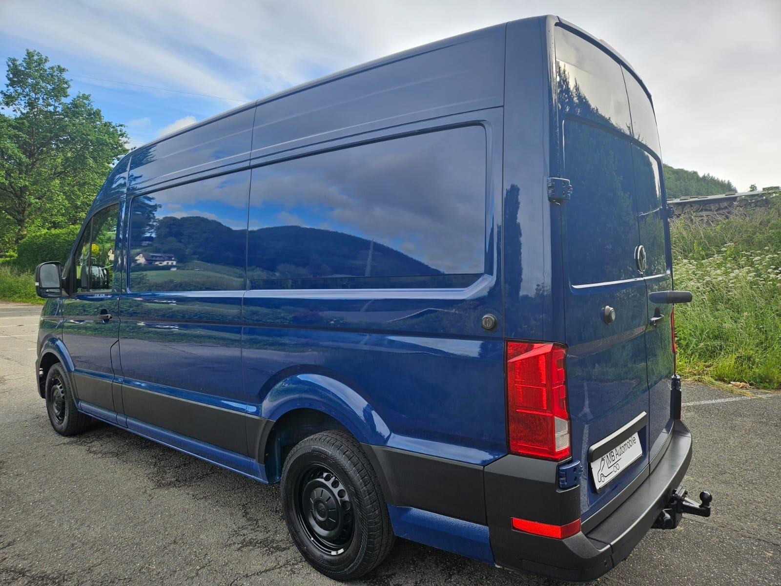 Volkswagen Crafter Kasten 35 MR HD AHK SHZ PDC Klima