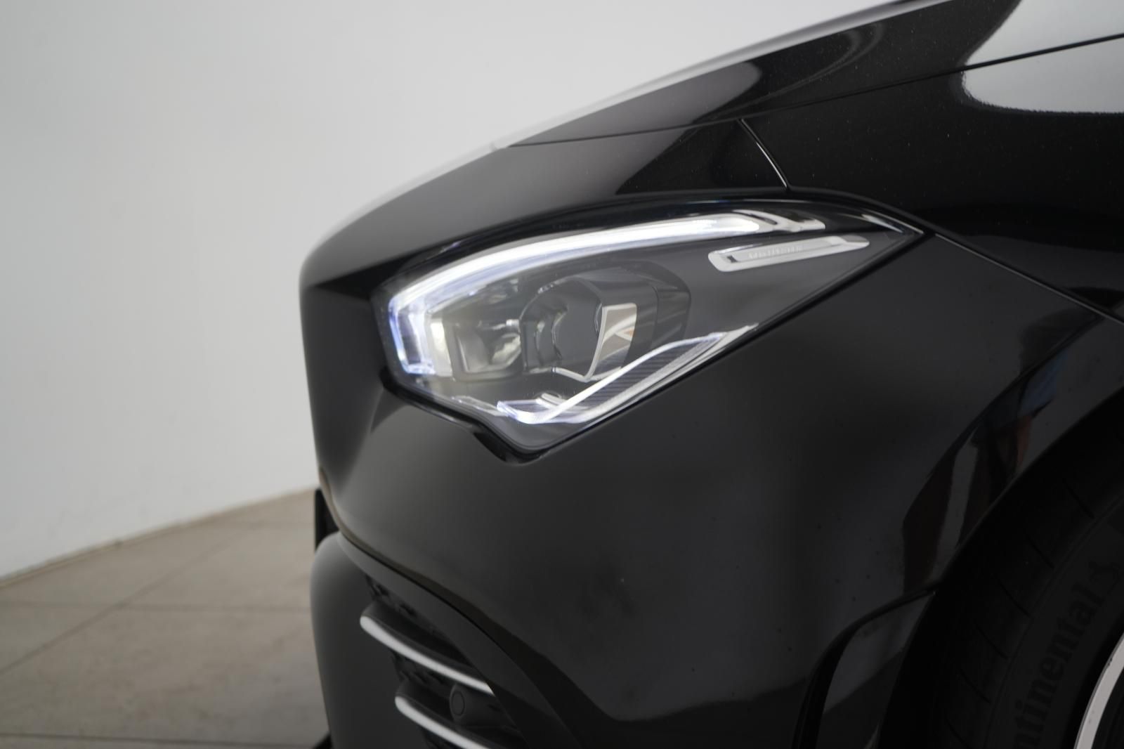 Mercedes-Benz CLA 35 AMG 4Matic Speedshift 7G-DCT Kamera Pano foto 11