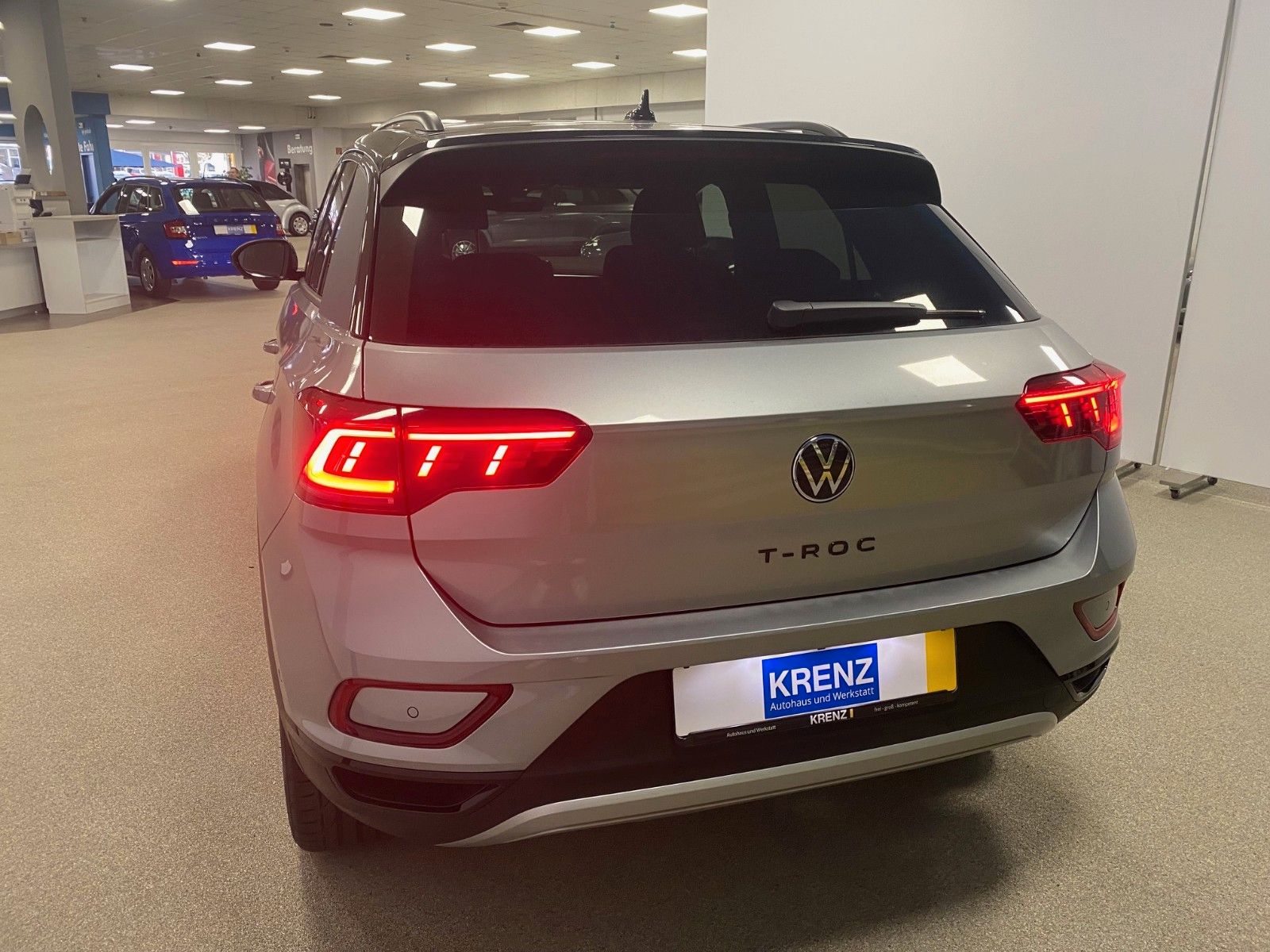 Fahrzeugabbildung Volkswagen T-Roc 1.5 TSI DSG Style+NAVI+MATRIX+Black Style+