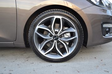 Fahrzeugabbildung Kia Ceed Edition 7