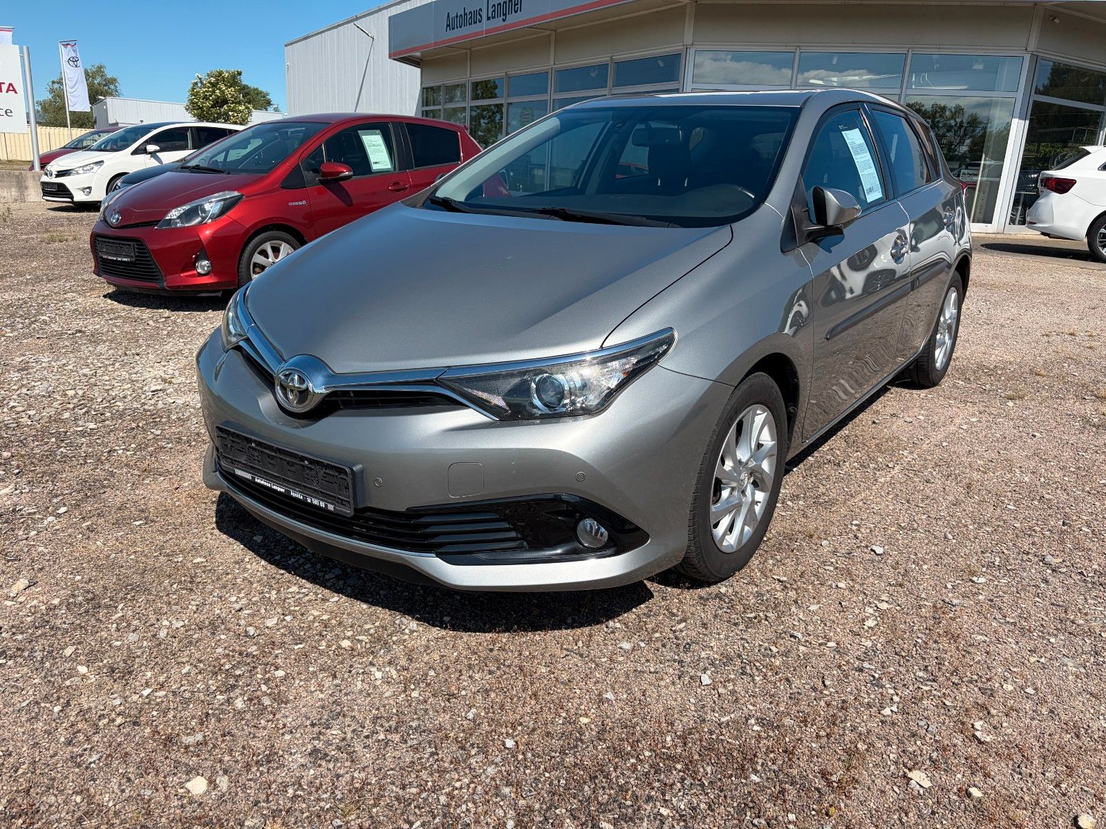 TOYOTA Auris