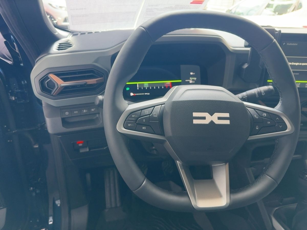 Fahrzeugabbildung Dacia Bigster Extreme TCe 140 City*Winter+ Paket