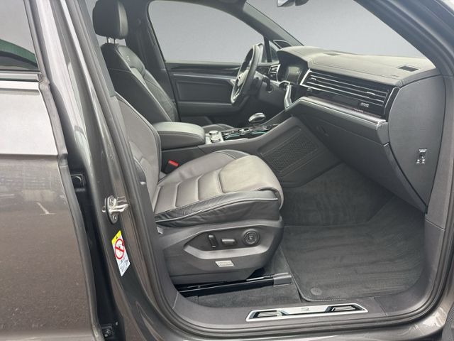 Touareg 3.0 V6 TDI R-LINE 4Motion PANO+STDHZ+AHK