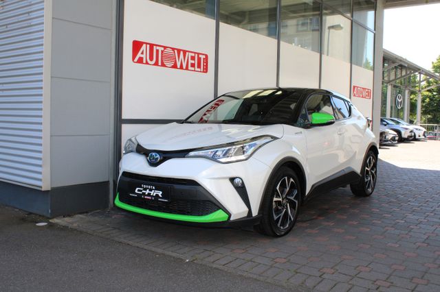 Toyota C-HR 2,0 Hybrid Team D, Navi