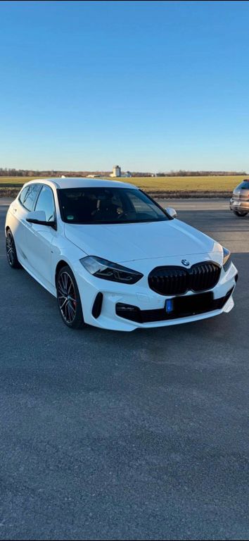 Image of BMW 118