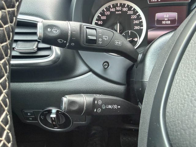 Infiniti Q30 1.6 16V Luxe Tech|Panorama|Kamera|BOSE|DAB