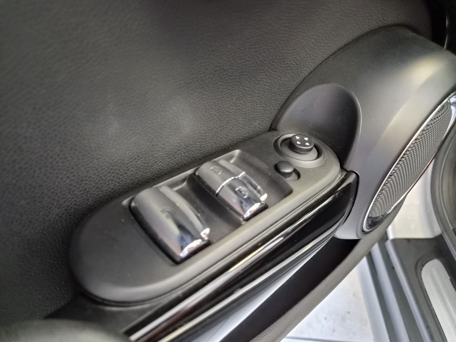 Fahrzeugabbildung MINI Cooper Cabrio,Leder,Navi,Kamera