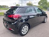 Hyundai i20 1.2 16V Classic*1.HAND-EURO 6-WR-KLIMA* - gebrauchte Hyundai i20 aus dem Jahr 2017