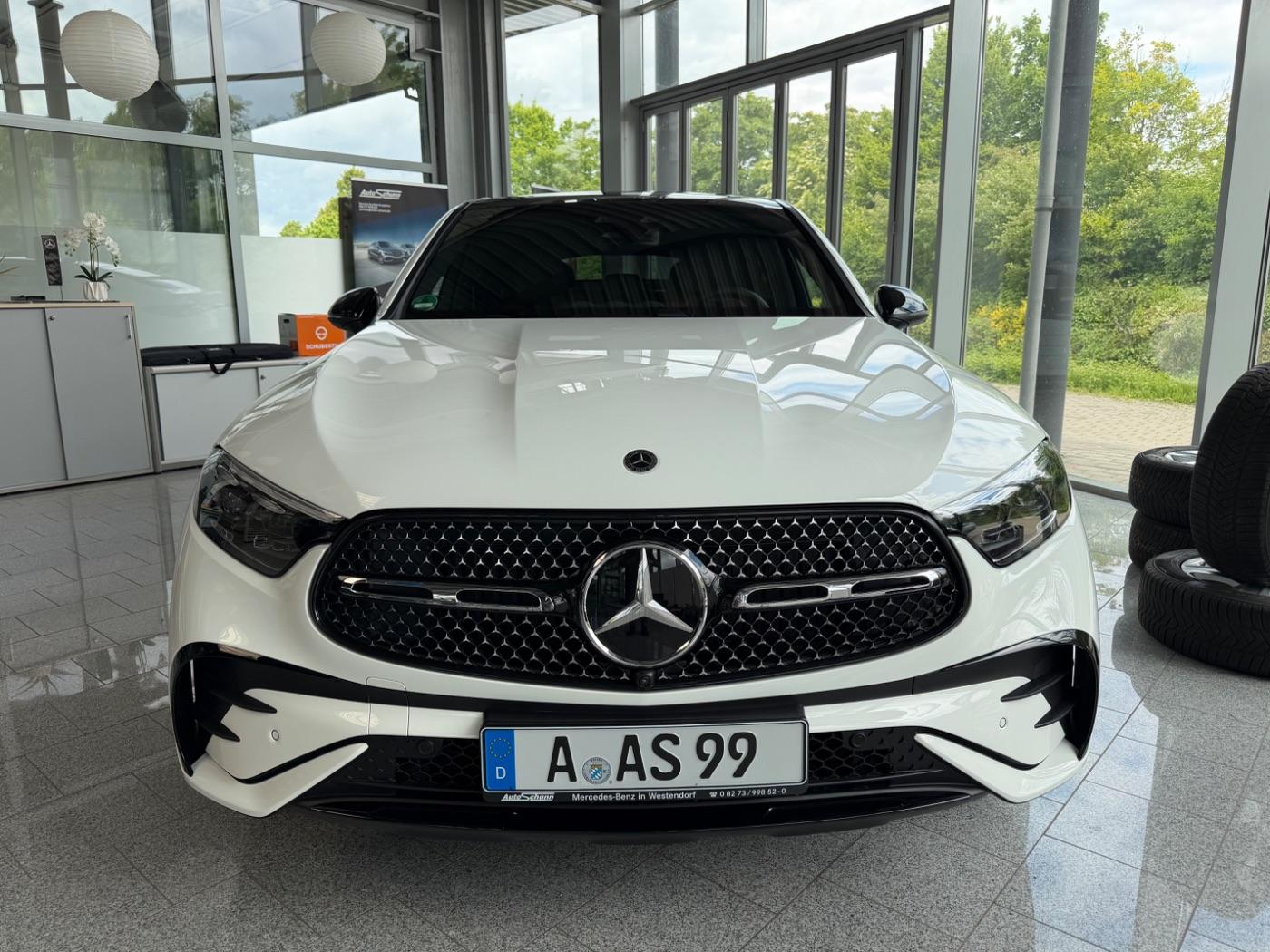 Mercedes-Benz GLC 200 4Matic AMG Line AMG+MBUX+BURM+NIGHT+LED