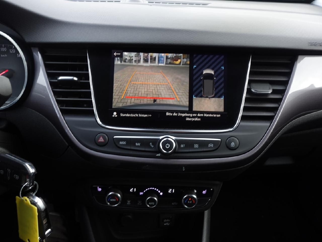 Fahrzeugabbildung Opel Crossland 1,2 Innovation Automatik