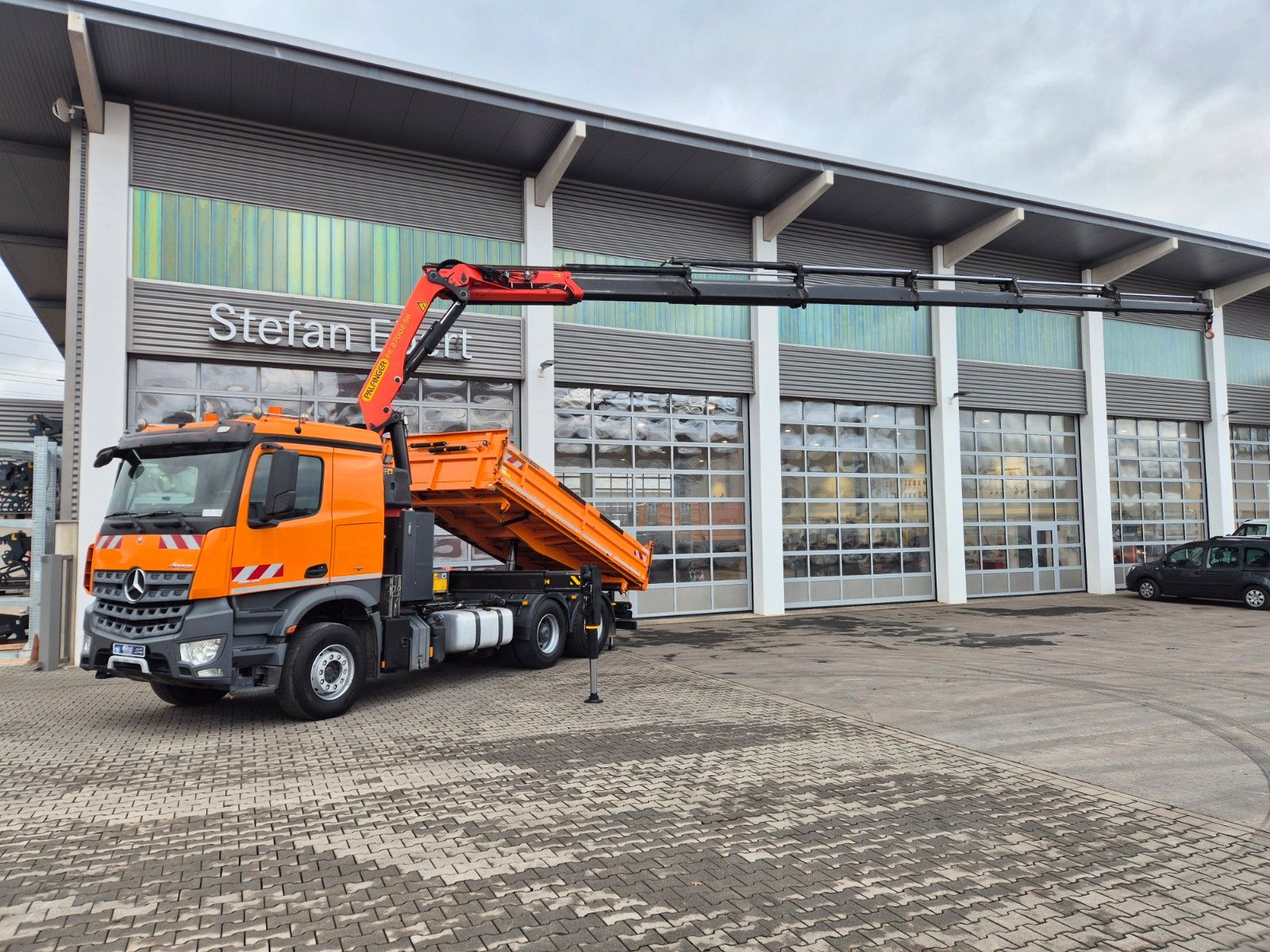 Fahrzeugabbildung Mercedes-Benz Arocs 2645 6x4 Palfinger 27002 SH