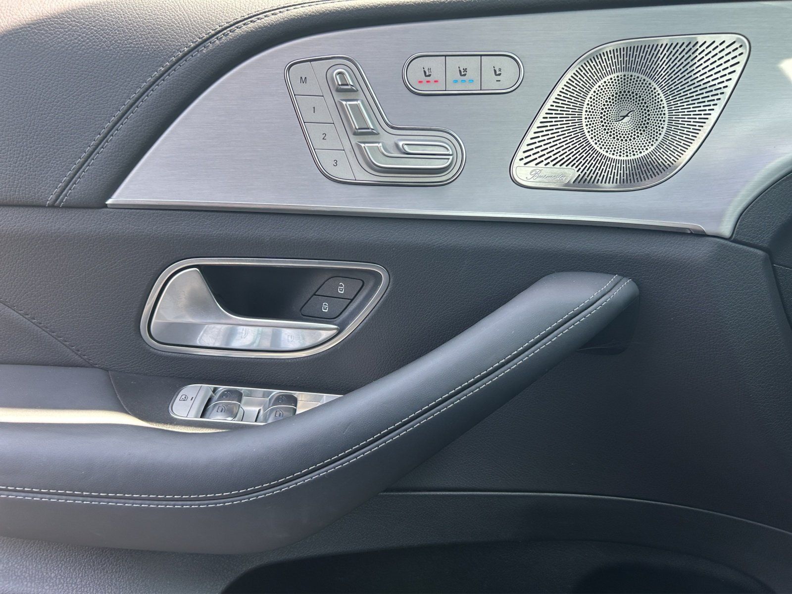 Fahrzeugabbildung Mercedes-Benz GLE53 AMG Prem+ DISTRO Standhz AHK Pano AIRMATIC