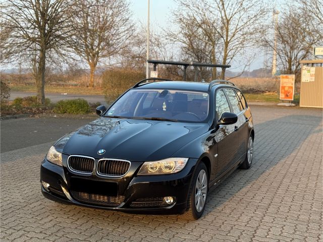 BMW 320d touring Automatik PDC,Navi-Professionell.!!