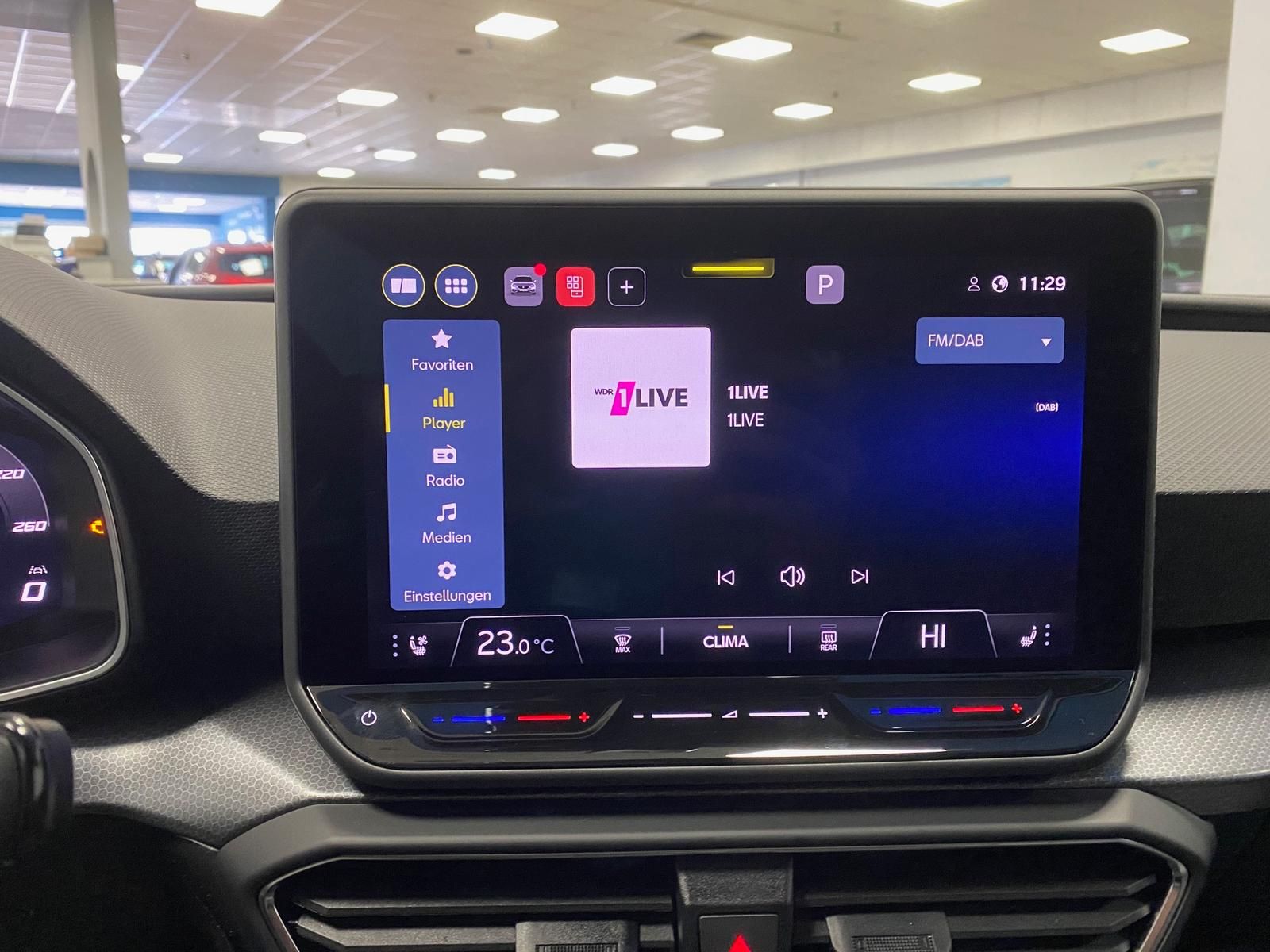 Fahrzeugabbildung SEAT Leon ST 1.5 TSI Style+5 Jahre GARANTIE++KAMERA++