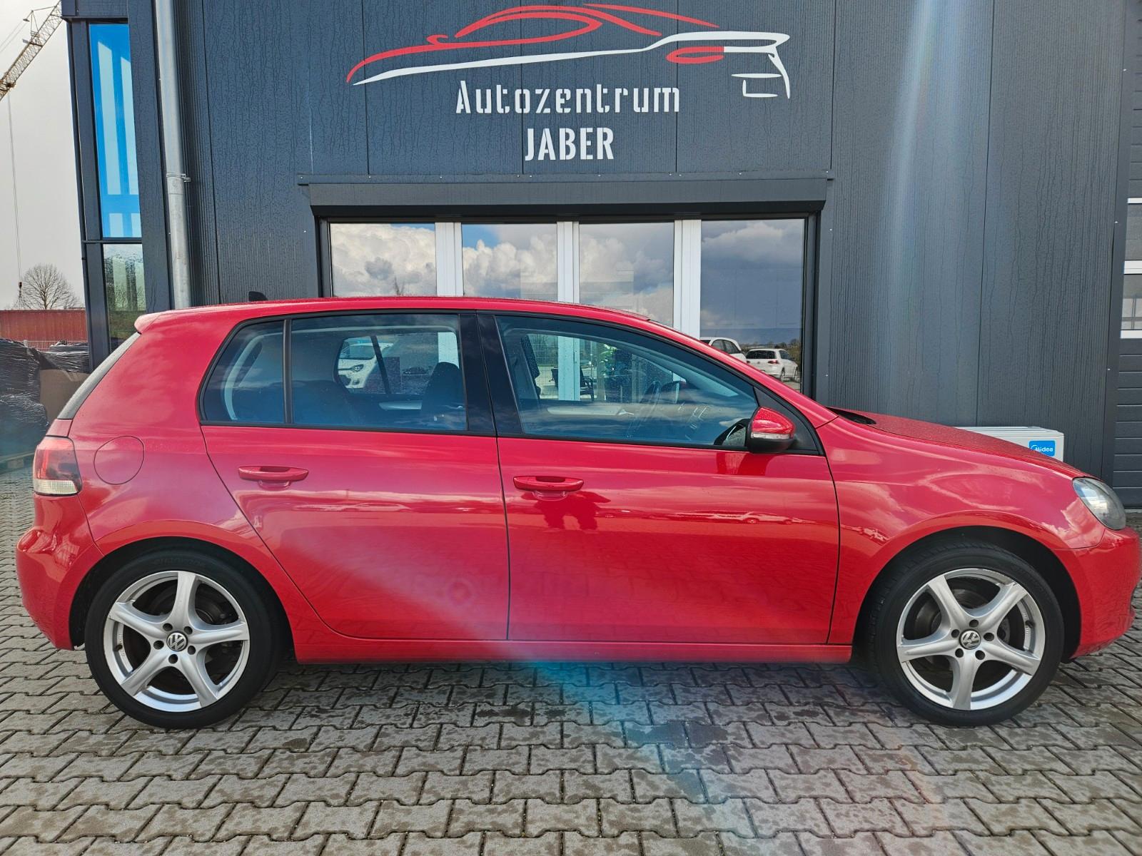 Volkswagen Golf VI Trendline, Schiebedach, Klima 8x Räder