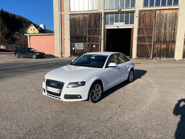 Audi A4 Lim. Attraction 1.8 TFSI 2.Hand Xenon 6-Gang