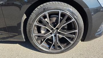 Audi A6 - 6