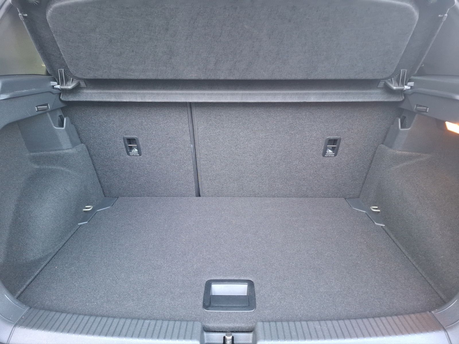 Fahrzeugabbildung Volkswagen T-Cross TSI Active DSG LED Navi AID ACC RFK SH 1