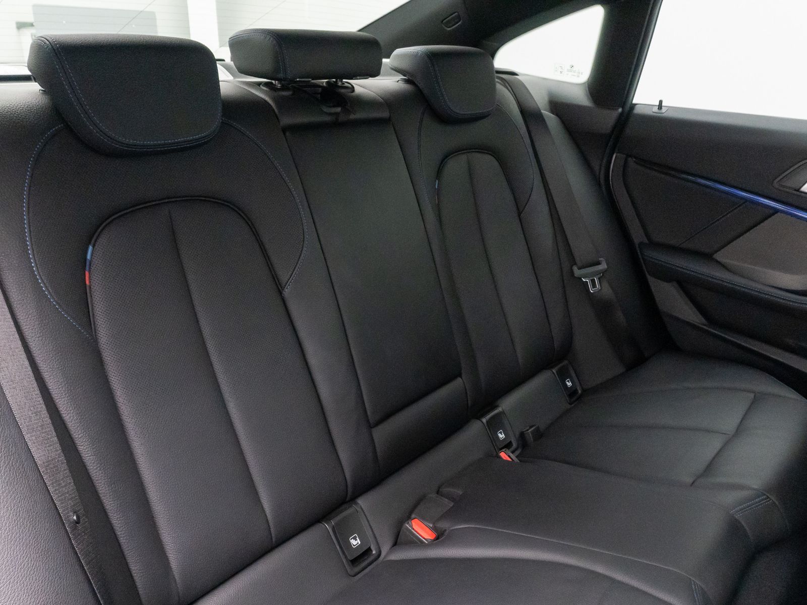 Fahrzeugabbildung BMW 220d Gran Coupé M Sport DAB Lenkradhzng H/K 18"