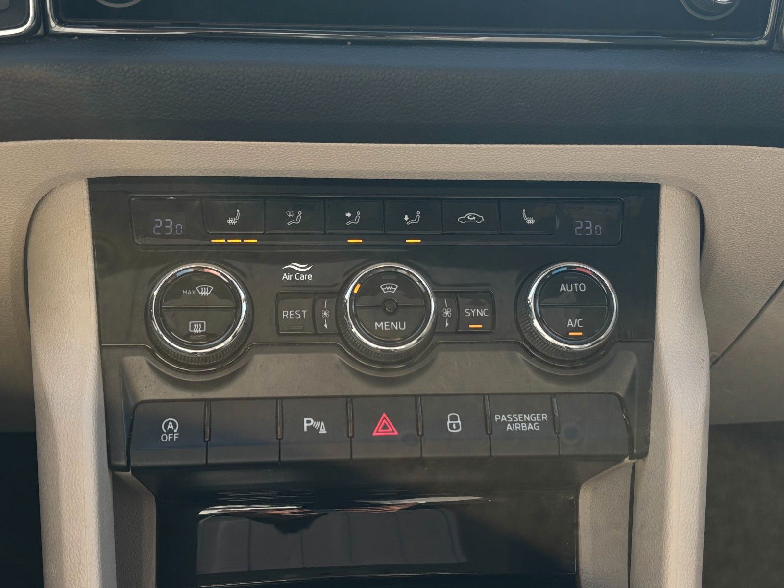 Fahrzeugabbildung SKODA Kodiaq Style 4x4 *Panorama*Kamera*ACC*SHZ