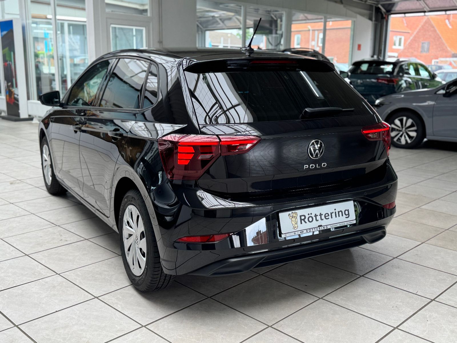 Fahrzeugabbildung Volkswagen Polo VI Life +DIG.TACHO+LED+ALLWETTER+NAVI+ACC