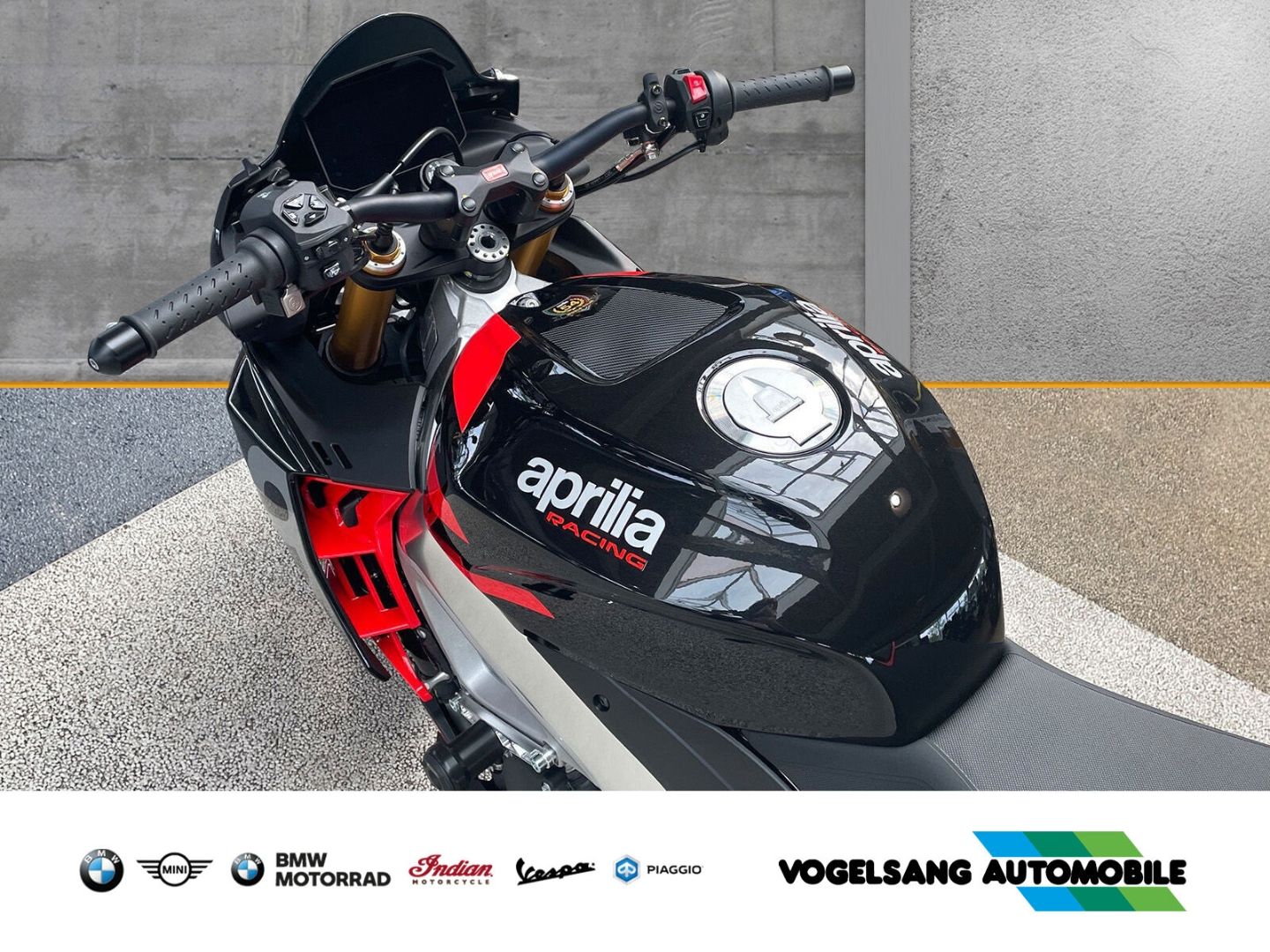 Fahrzeugabbildung Aprilia Tuono V4 1100 Factory Quick Schift Multi Map W