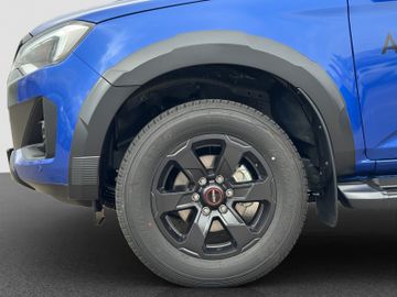 Fotografie des Isuzu D-Max Double Cab 4x4 V-Cross A/T AHK Klima Rollo LED