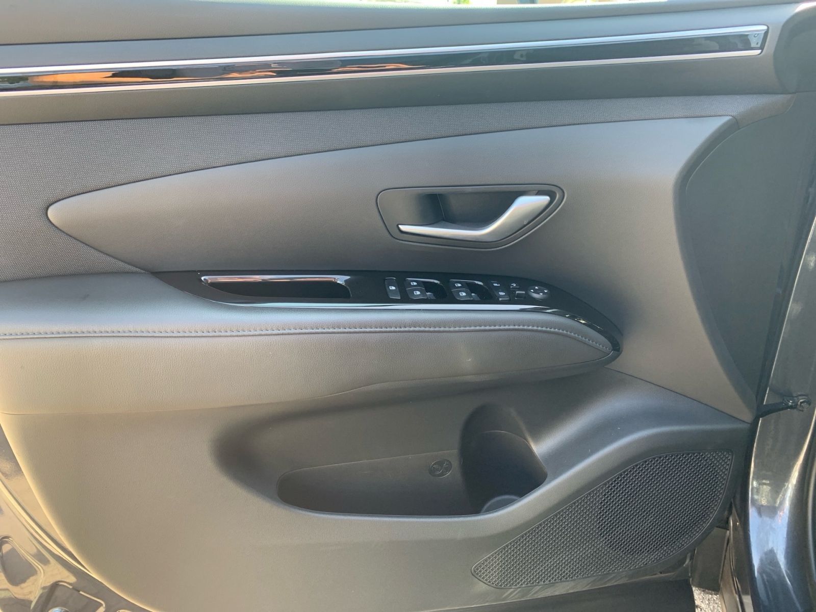 Fahrzeugabbildung Hyundai Tucson 1.6 T-GDI Trend Plug-In Hybrid 4WD 8x Ber