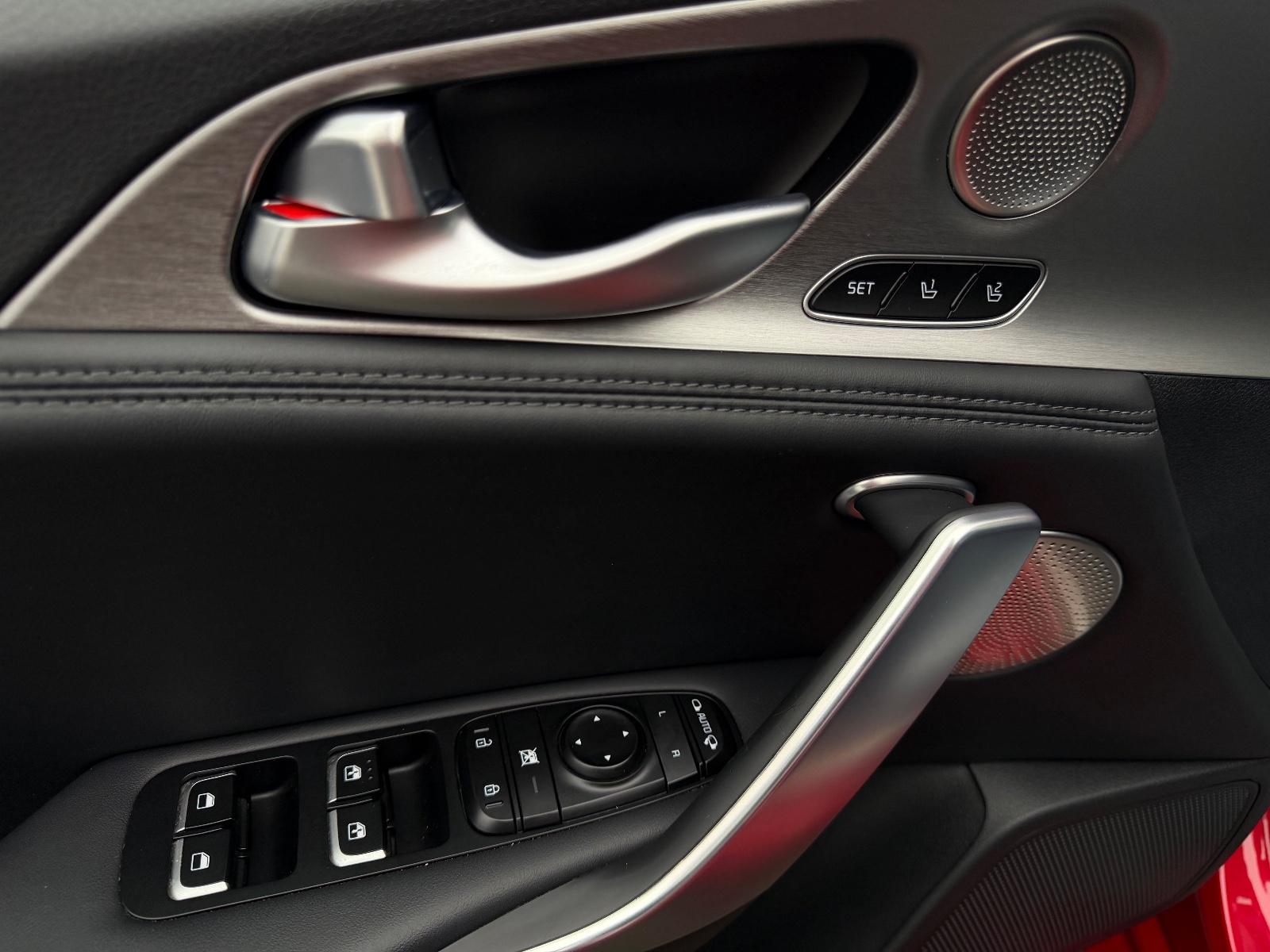 Kia Stinger GT 3.3 V6 Bi-Turbo 370ch AWD BVA8 | Full options | Toit ouvrant | Harman Kardon | HUD | Sièges ventilés | Caméra 360°