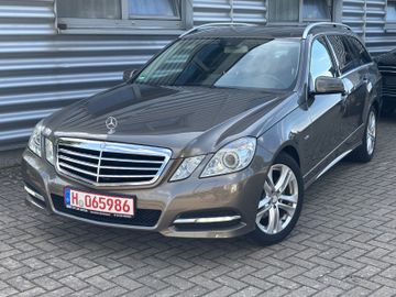 Mercedes E 200 - 3
