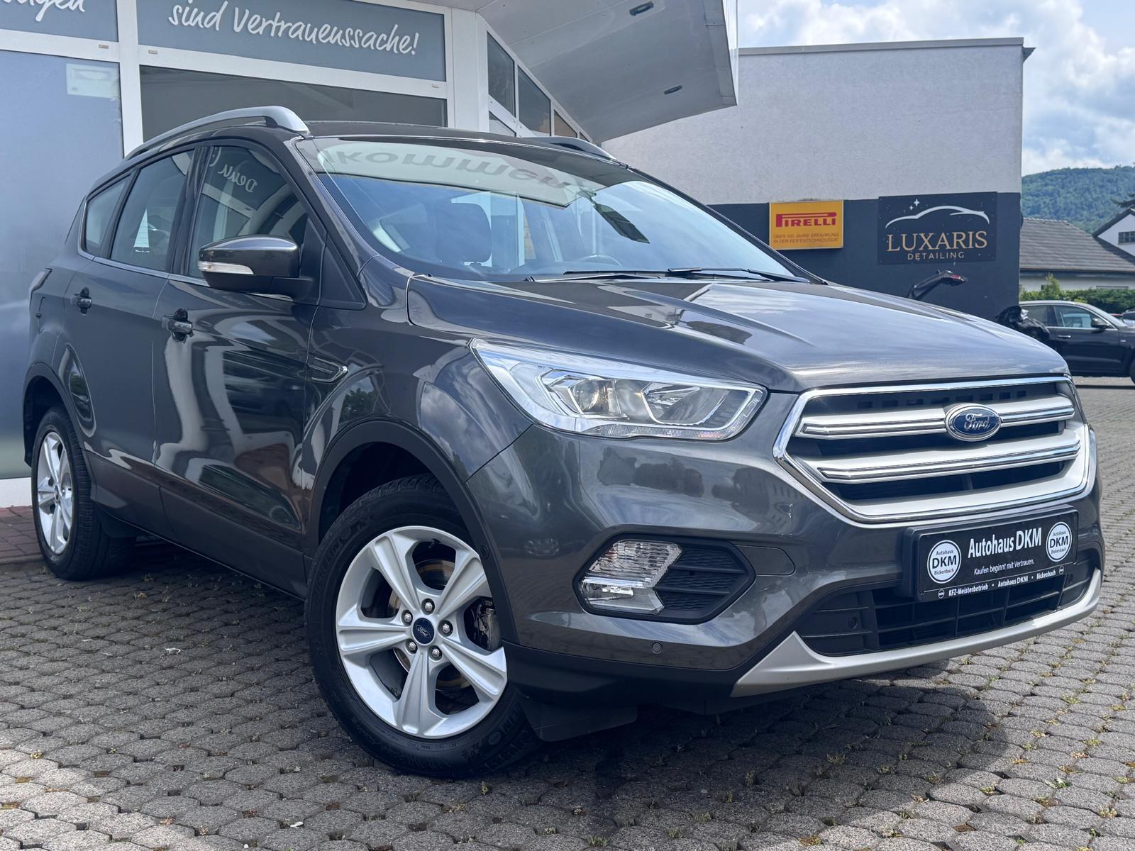 Ford Kuga Titanium/Wenigkm/TÜV Neu 