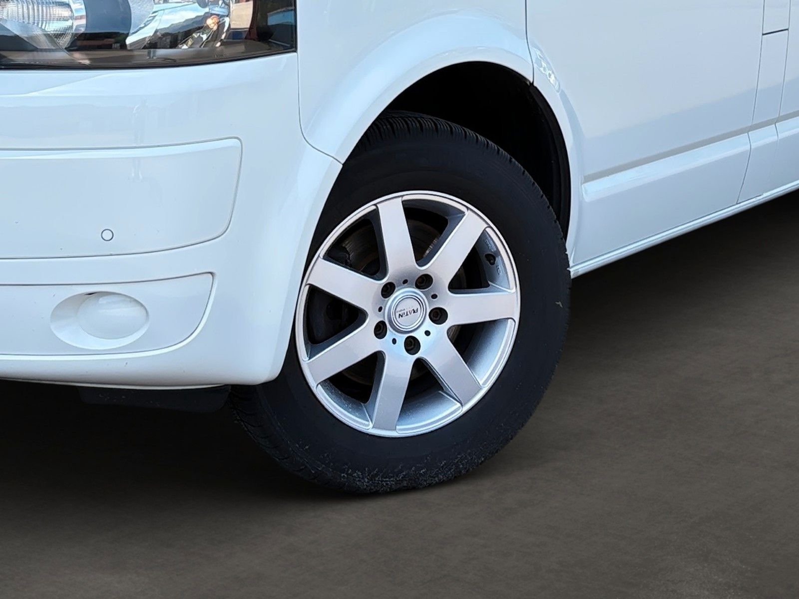 Fahrzeugabbildung Volkswagen T5 Bus Multivan *Aufstelldach*