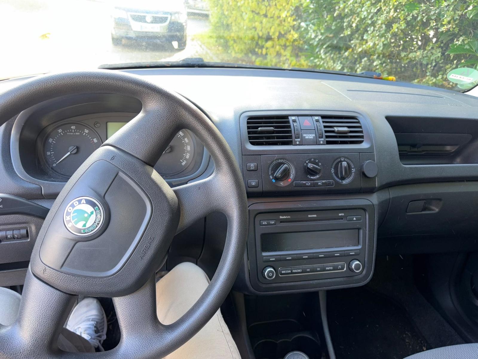 Skoda Fabia 2010 — photo 6