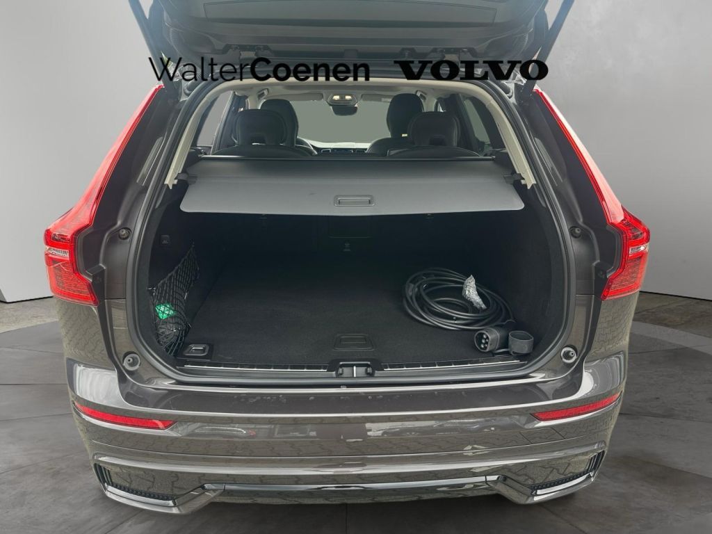 VOLVO XC60 T6 AWD Plug-in Hybrid Plus Dark VOLVO XC60 T6 AWD Plug-in Hybrid Plus Dark