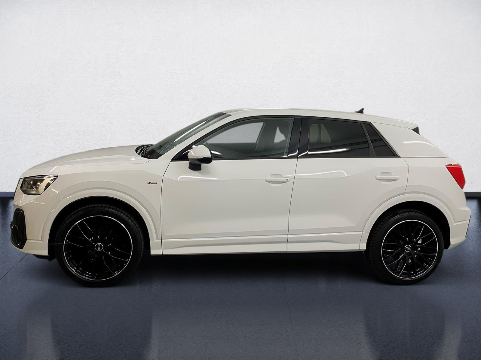 Audi Q2 35 TFSI S line Navi LED LM Navi PDC SHZ