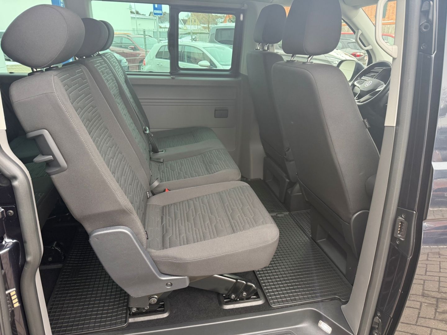 VW T6 Caravelle Comfortline Navi LED Musikstreaming - Image 21