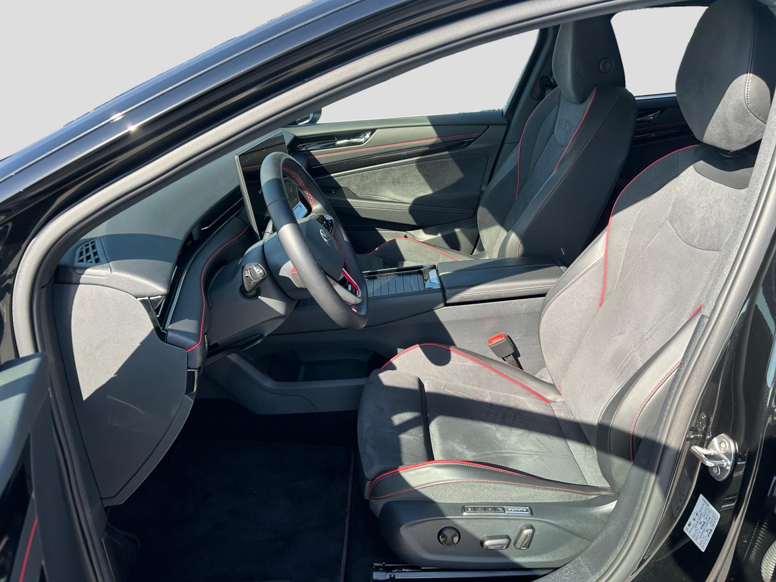Volkswagen ID.7 GTX 4Motion AHK Pano Navi Wärmepumpe ACC Sp