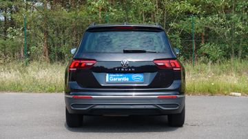 Volkswagen Tiguan - 4