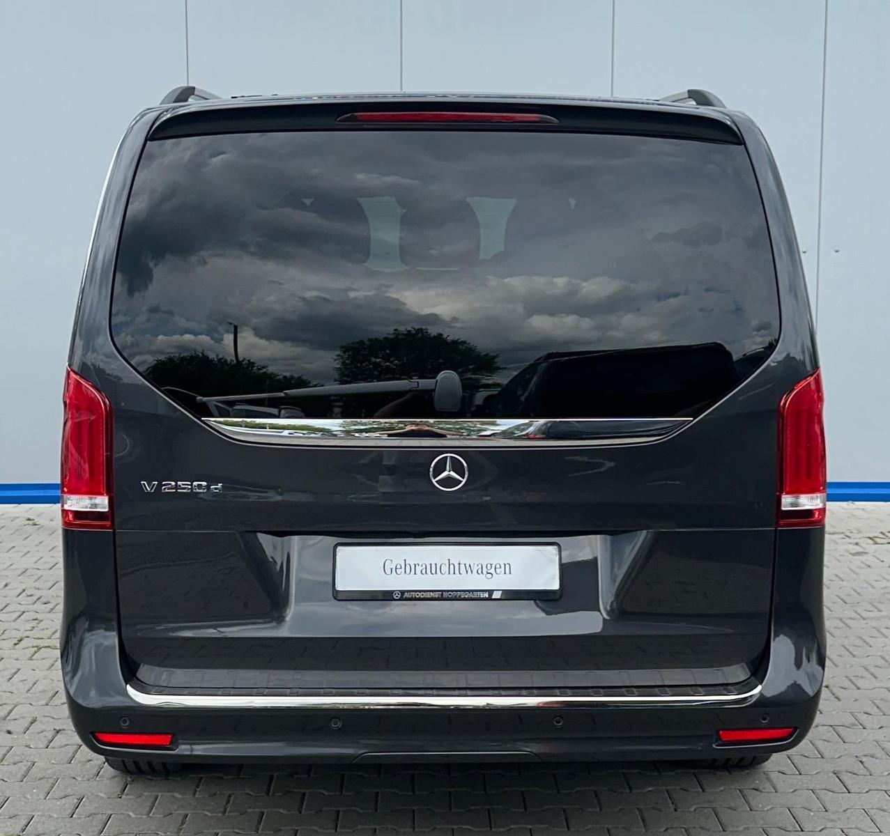 Mercedes-Benz V250 LANG AVANTG AMG-LINE PANO 7SITZ EL.TÜR 360°