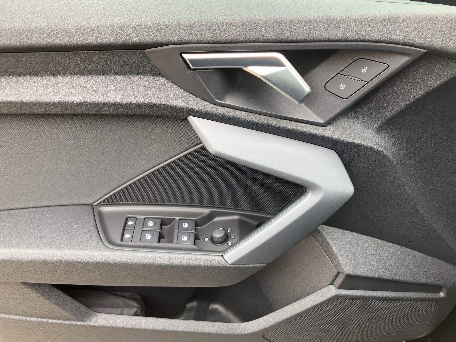 Fahrzeugabbildung Audi A3 Sportback TFSI LED ACC DAB NAVI