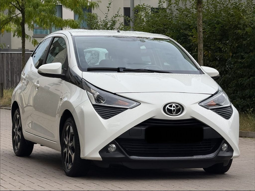 Image of Toyota Aygo (X)
