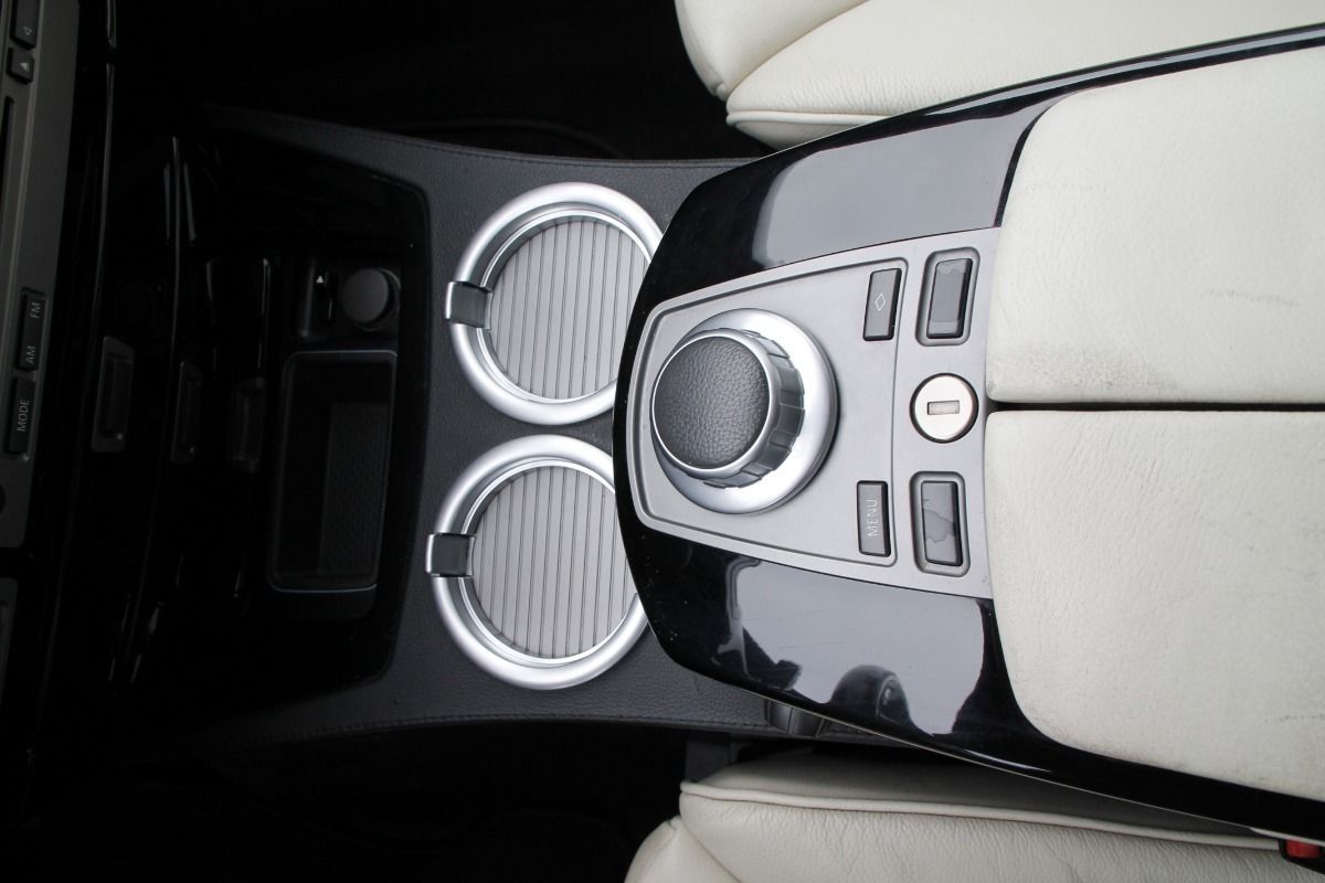 Fahrzeugabbildung BMW 740 (E65/E66) 740Li Individual