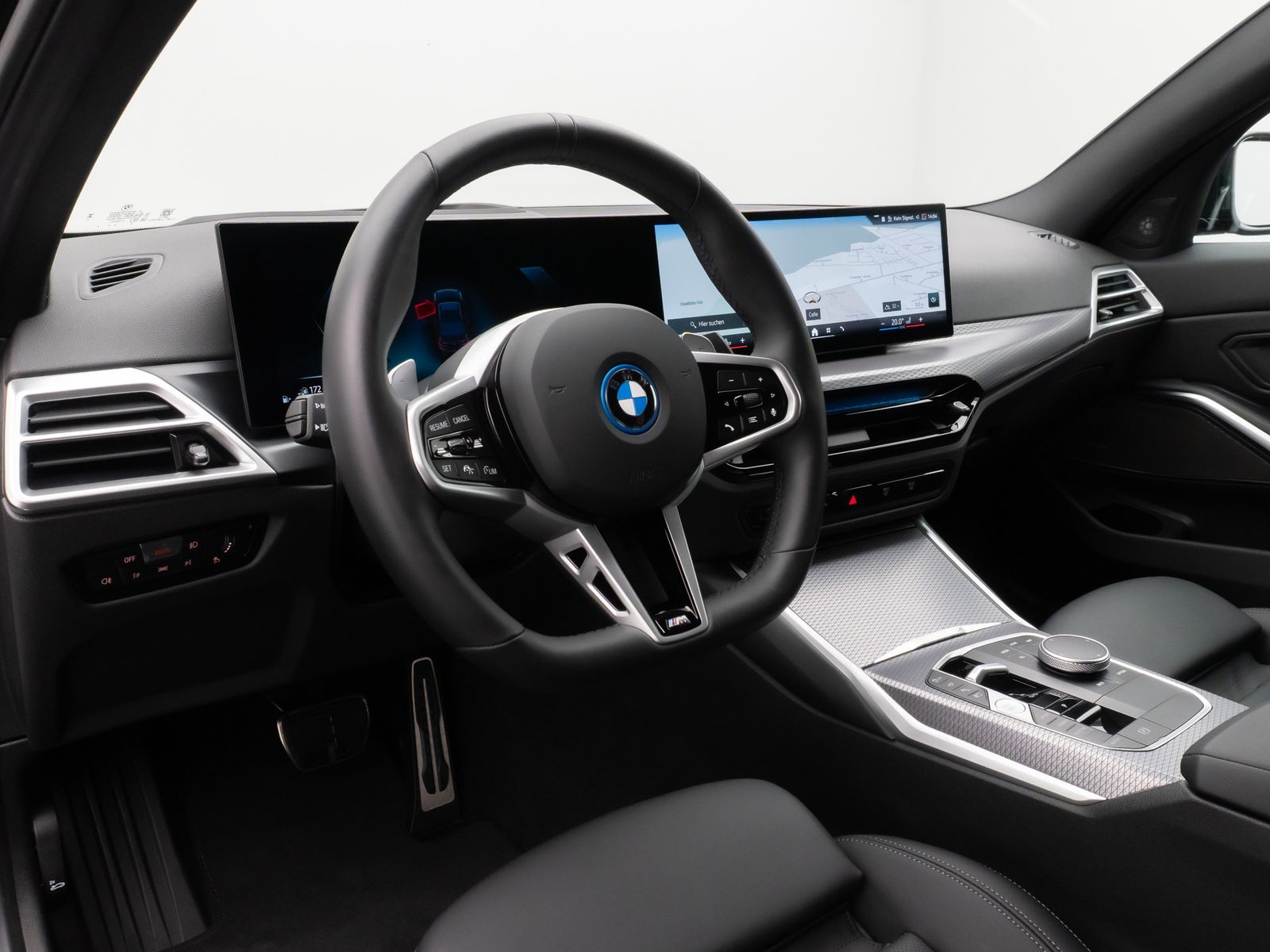 Fahrzeugabbildung BMW 330e M Sport 360°HUD DAB H/K Alarm ParkAs 19Zoll