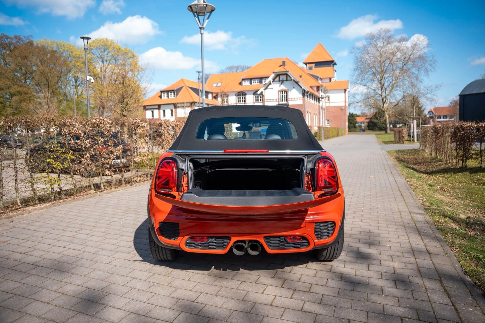 MINI John Cooper Works Cabrio John Cooper Works