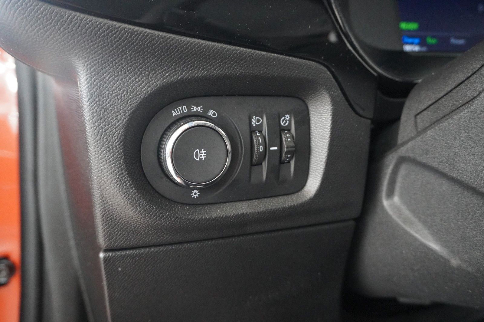 Fahrzeugabbildung Opel Corsa-e F EDITION 7KW NAVI/VIRT/TEMP/DAB/WÄRMEP.